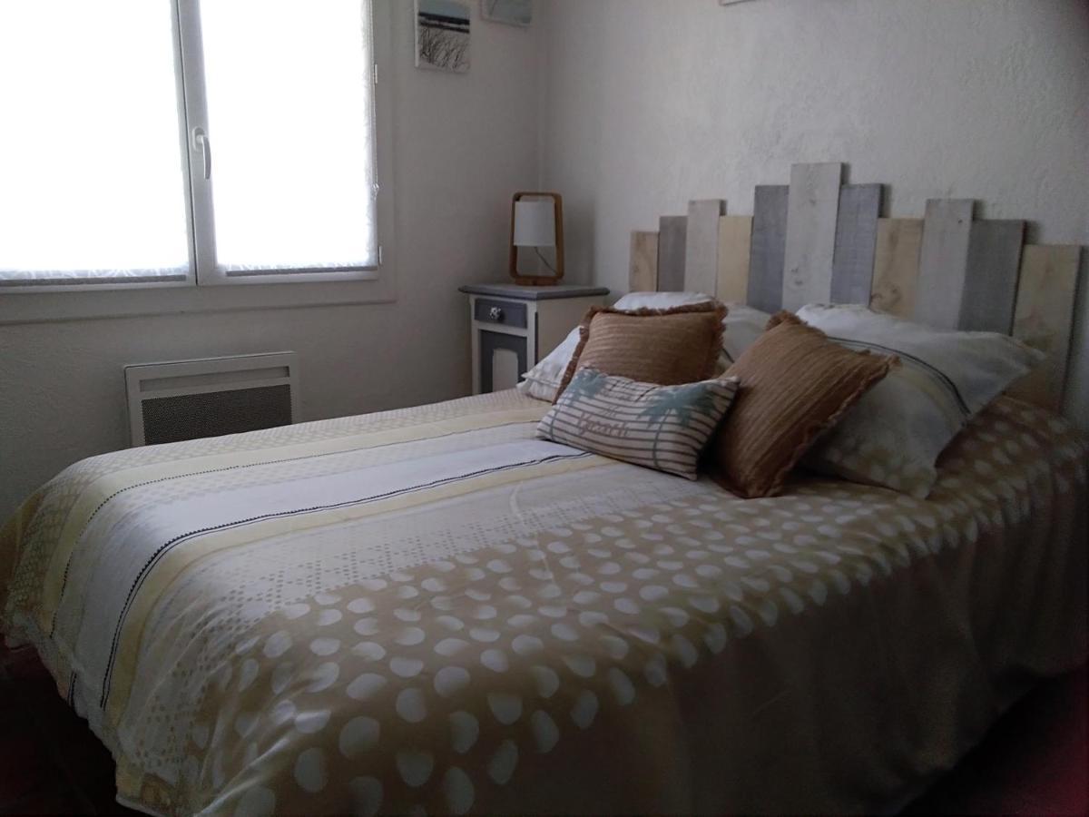 Le Petit Patio Bed & Breakfast เอก-มอร์ต ภายนอก รูปภาพ