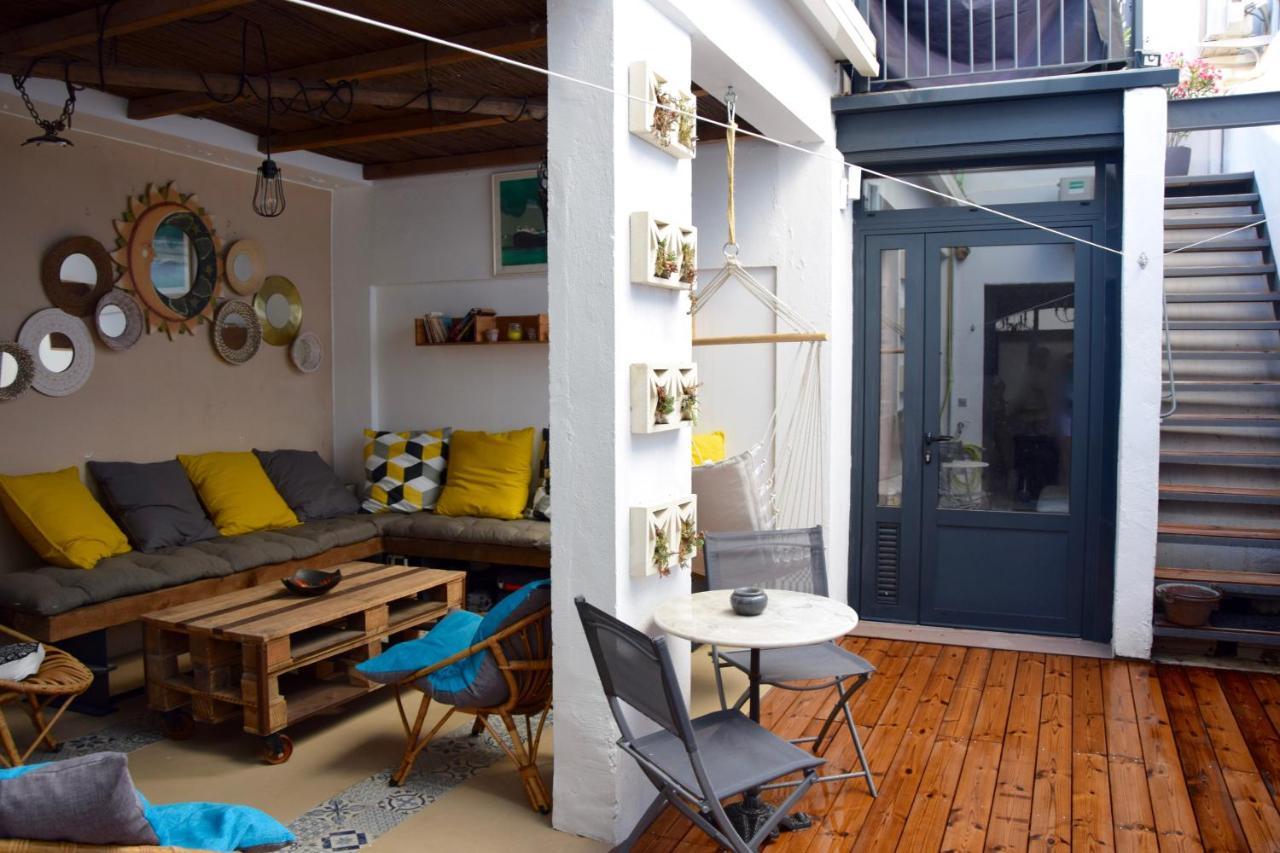 Le Petit Patio Bed & Breakfast เอก-มอร์ต ภายนอก รูปภาพ