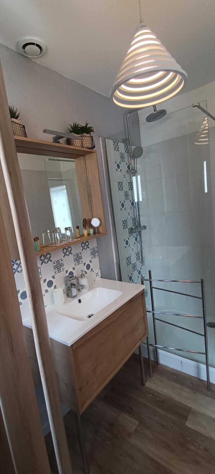 Le Petit Patio Bed & Breakfast เอก-มอร์ต ภายนอก รูปภาพ
