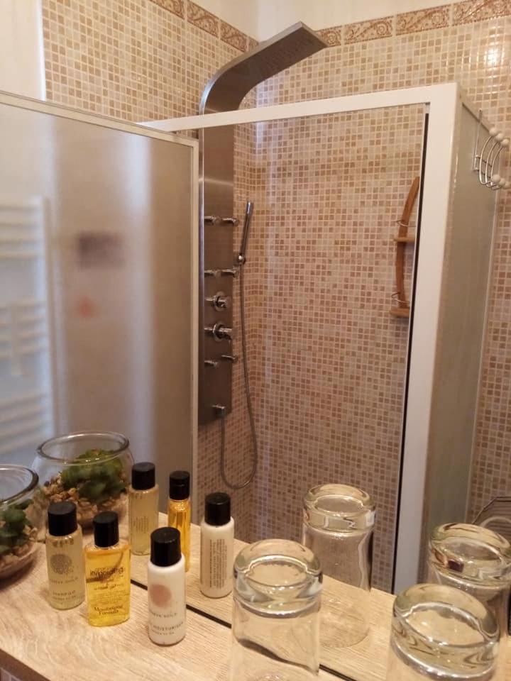 Le Petit Patio Bed & Breakfast เอก-มอร์ต ภายนอก รูปภาพ